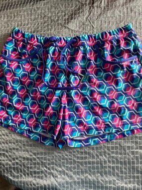 Swimsuit shorts with liner and pockets on the side and back size L